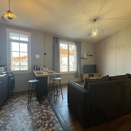 Le Petit Lyautey - Retro-chic Atmosphere Apartment Vichy